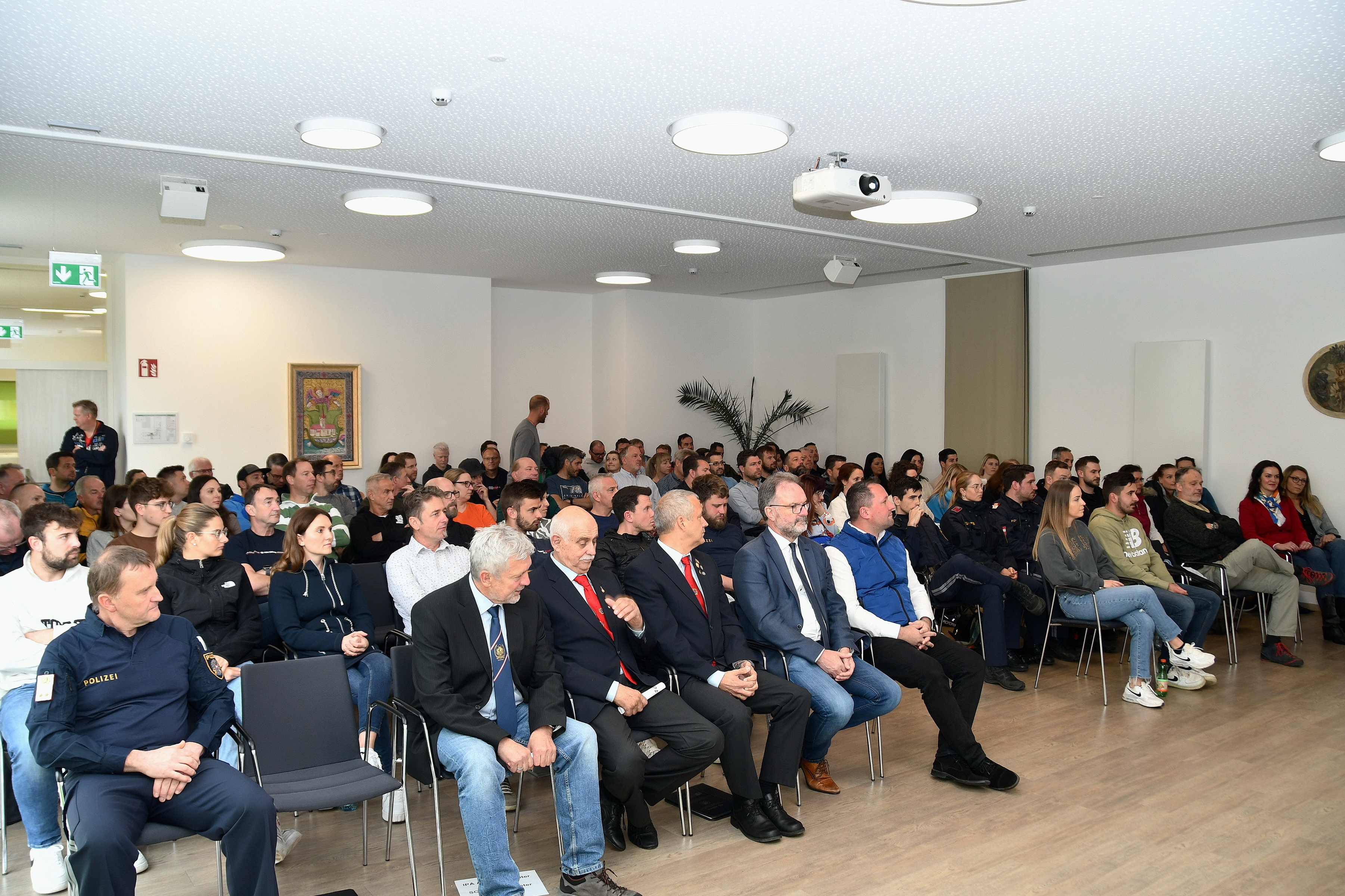 Die Akademie und die Gerichtsmedizinerin - und was dies mit den gerufenen Geistern zu tun hat